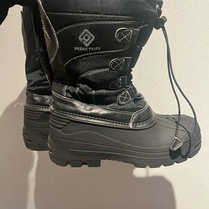 Dream Pairs Gray Winter Boots